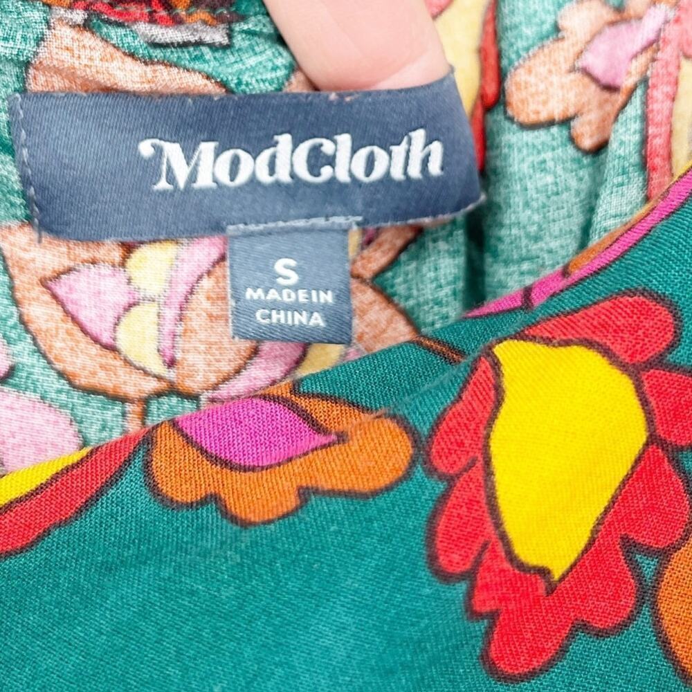 ModCloth Vibrant Floral Jumpsuit Tie Waist Cropped Size Small Dopamine Dressing - Picture 4 of 9